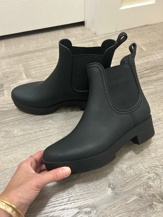 Jeffrey Campbell Black Chelsea Rain Ankle Boots Matte faux vegan leather 38 7.5 - Picture 2 of 14